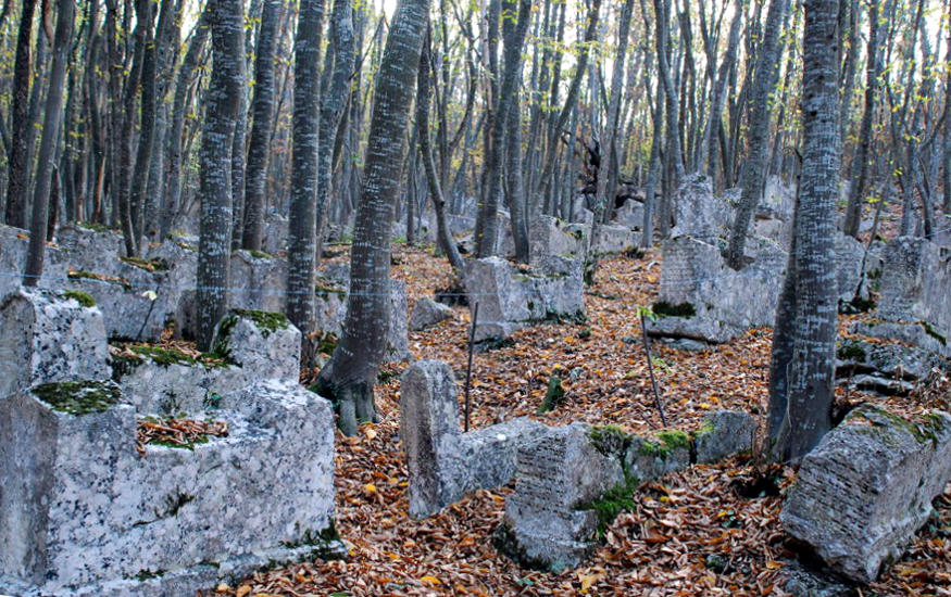Караимское кладбище